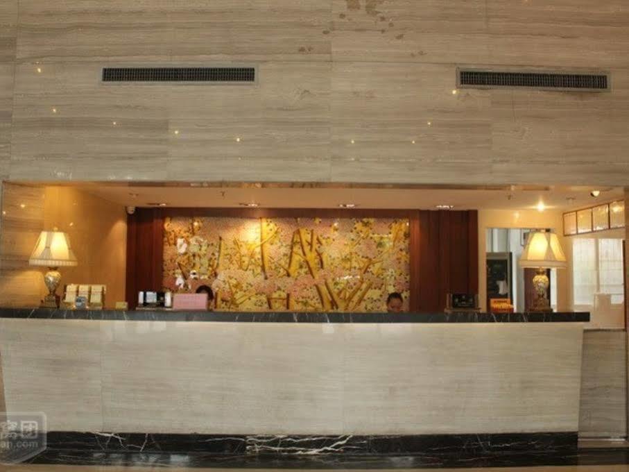 Shunde Oliva Hotel Екстериор снимка